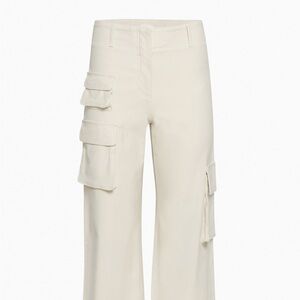 TNA Aritzia Off-White Cargo Pants with Pockets 🤍